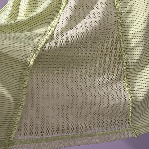 Lululemon tank - Picture 3 of 3